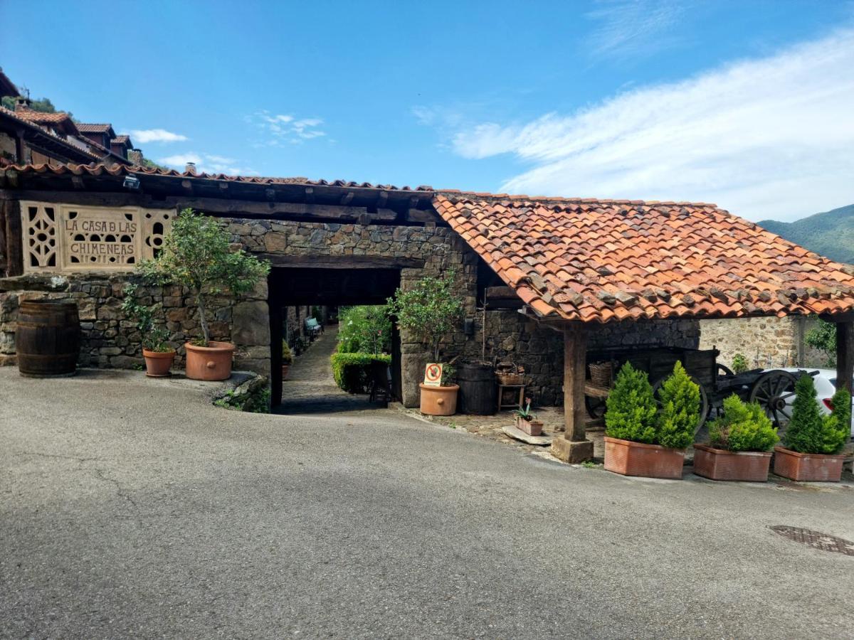 La Casa De Las Chimeneas Tudes Bagian luar foto
