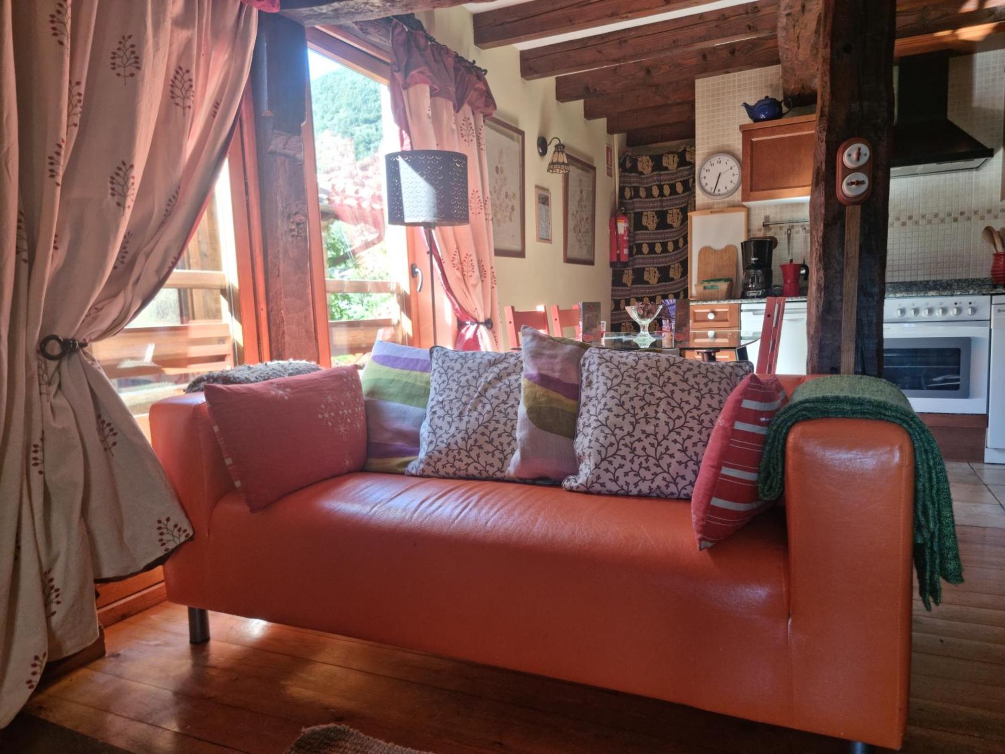 La Casa De Las Chimeneas Tudes Bagian luar foto