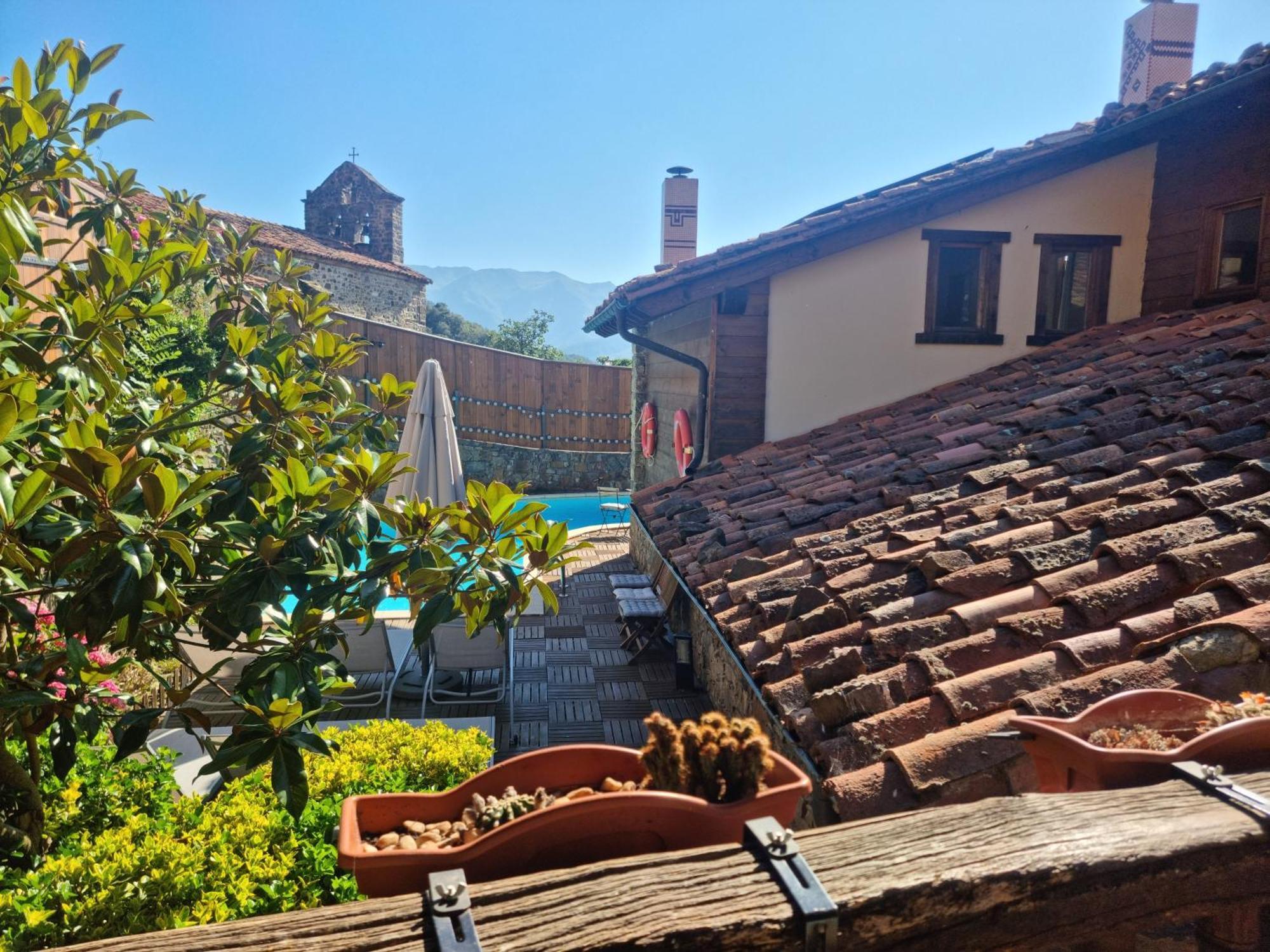 La Casa De Las Chimeneas Tudes Bagian luar foto